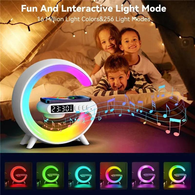 Carregador sem Fio Formato "G" c/ Luzes RGB - Moob G RechargerPro™ - Boom Ofertas